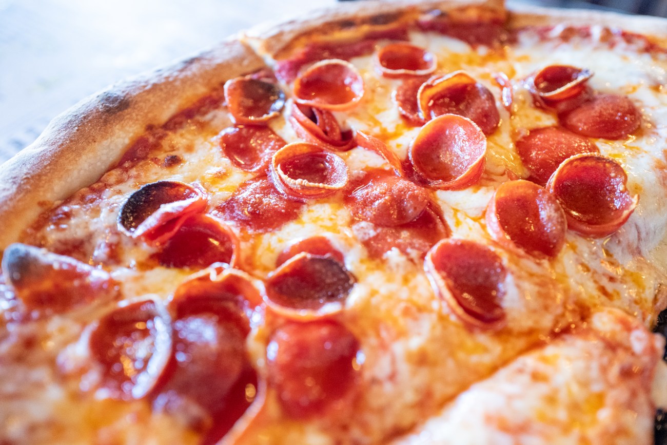 REVIEW: Rocco's, the Best Family Friendly Pizza Place in the East